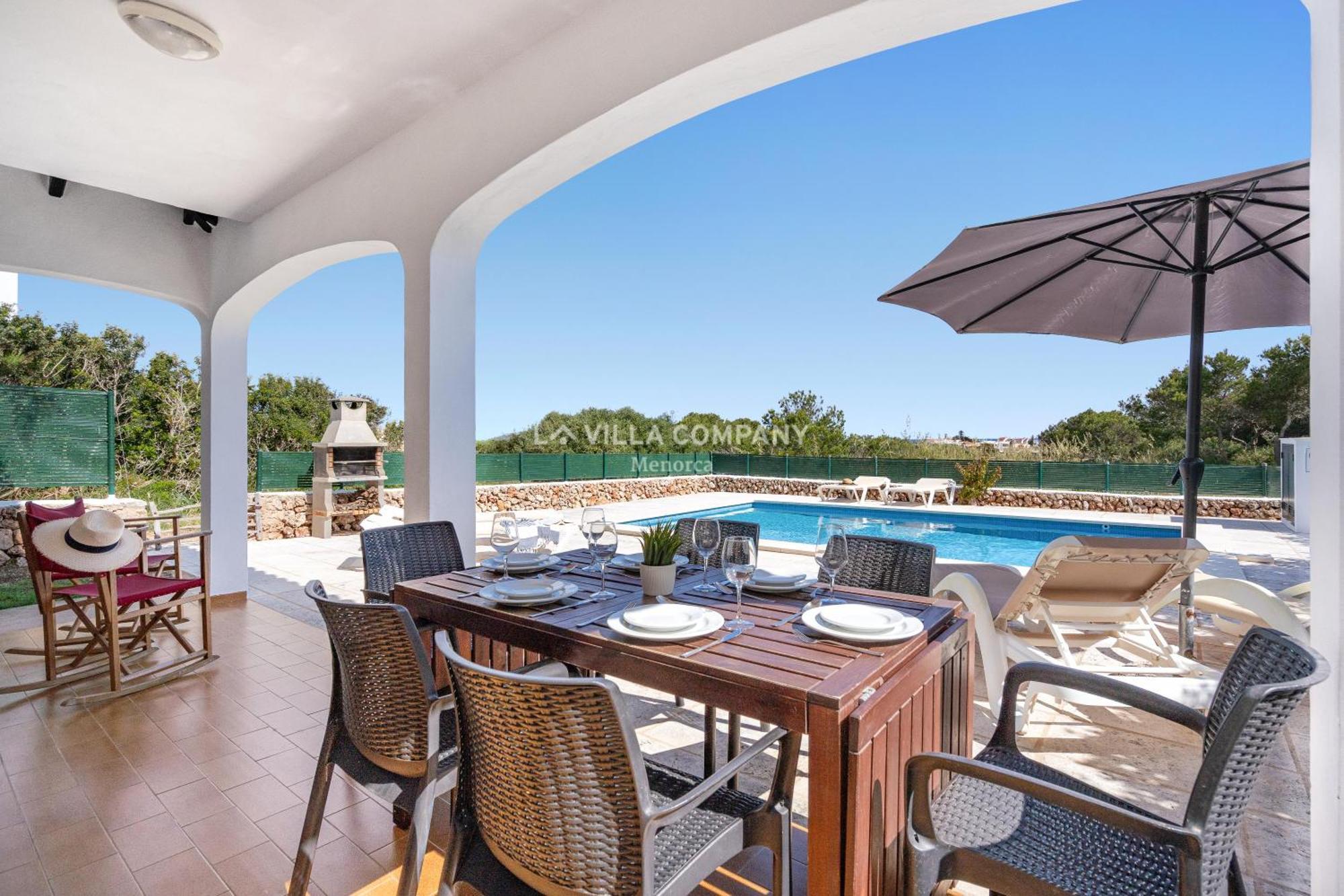 Villa Elsie Arenal d'en Castell Exteriör bild